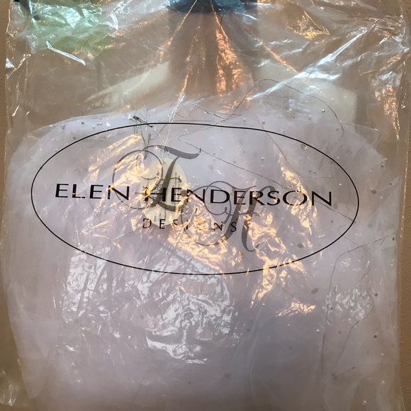 Bridal Veil MALIS HENDERSON  NEW White with Swarovski Crystals, Silver edge. - Picture 9 of 9